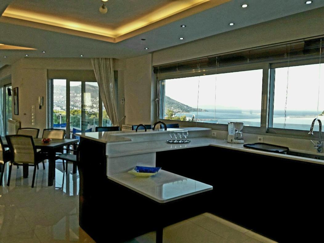 Seaview Pool Near And Athens Airport * Pórto Ráfti