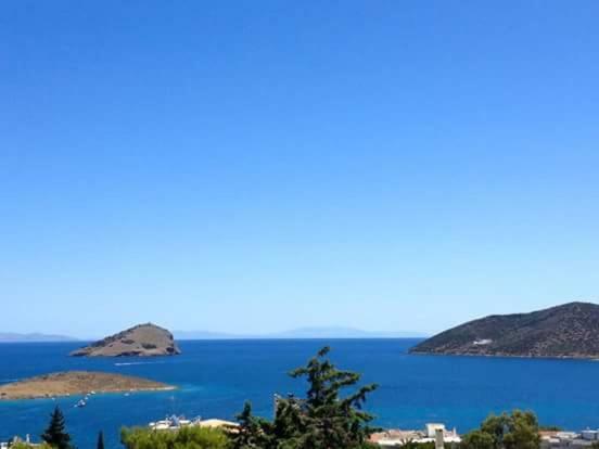 Seaview Pool Near And Athens Airport *